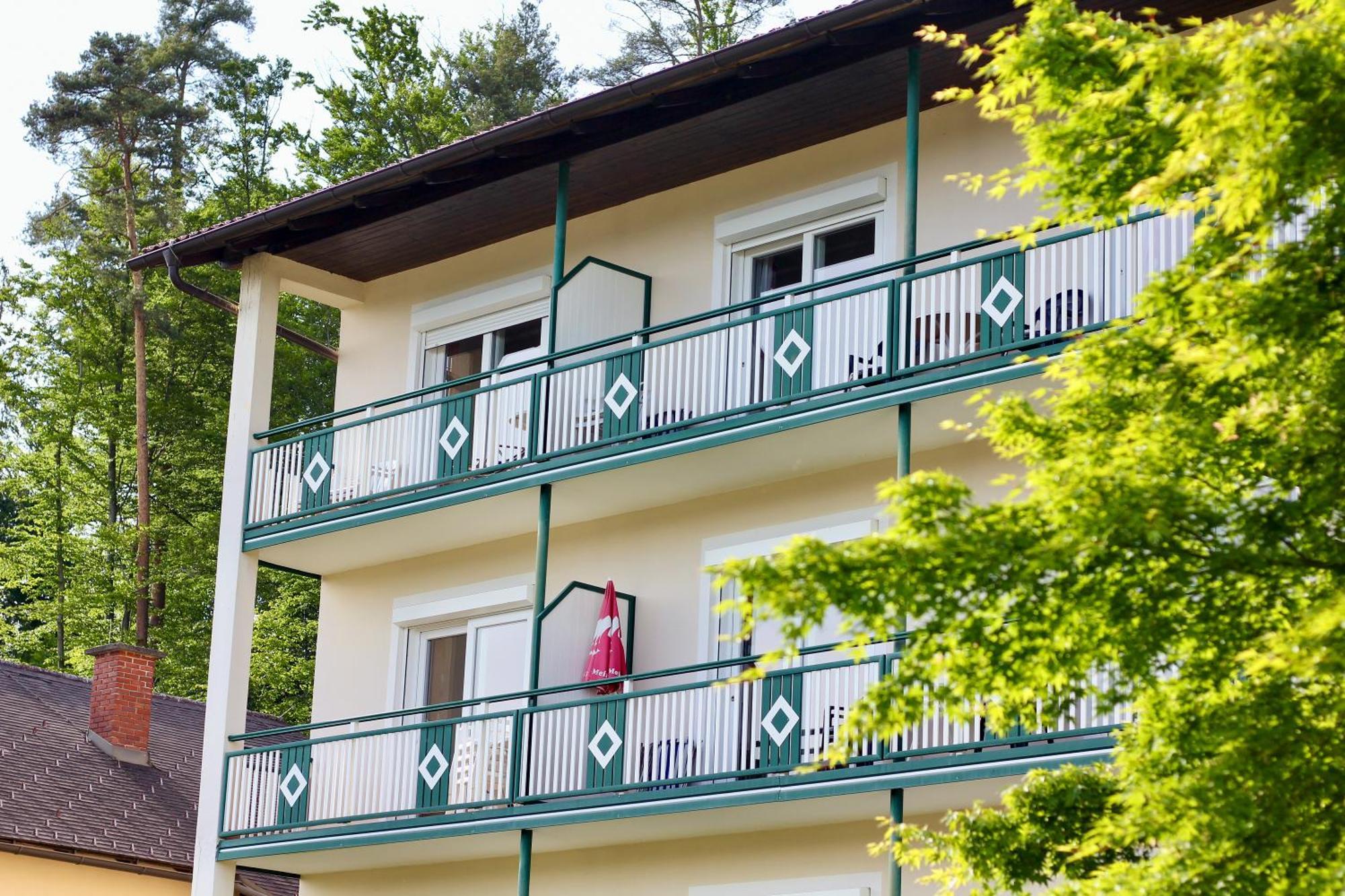 Self-Check In Apartmenthotel Seeglueck Pörtschach am Wörthersee المظهر الخارجي الصورة